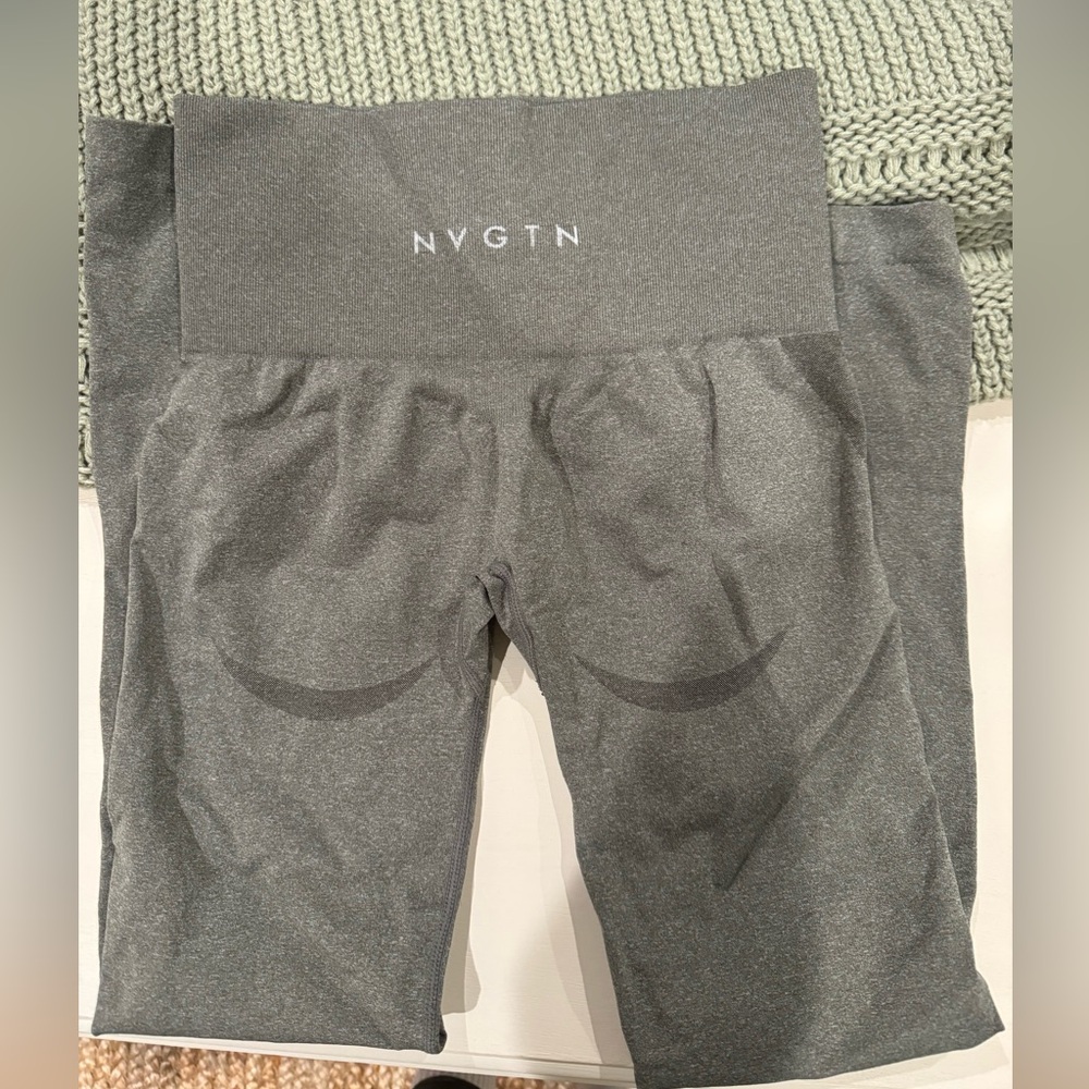 Navigation contour seamless xs